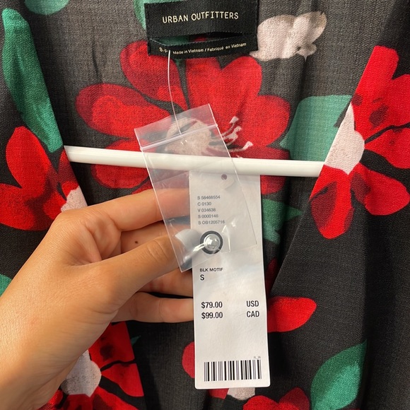 Urban Outfitters Michelle Plunging Long Sleeve Mini Dress NWT - Picture 4 of 7